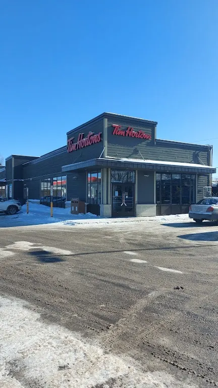 Tim Hortons storefront and interior at 731 Boul St Laurent Ouest, Louiseville, QC