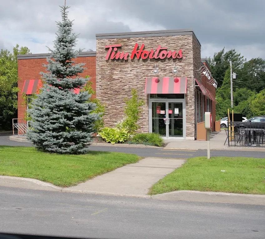 Tim Hortons storefront and interior at 741 Sir Wilfrid Laurier Boul, Mont-saint-hilaire, QC