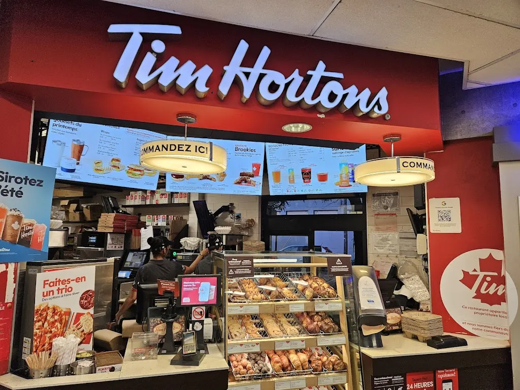 Tim Hortons storefront and interior at 115 Cremazie Ouest, Montreal, QC