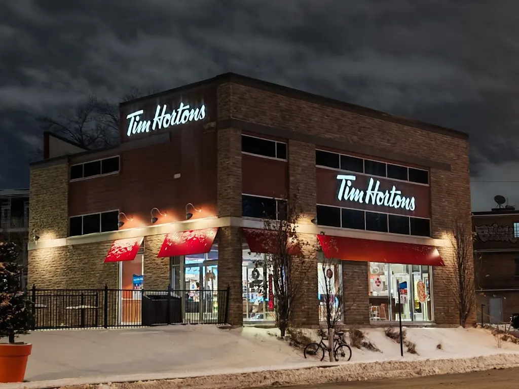 Tim Hortons storefront and interior at 5780 Boul Gouin Ouest, Montreal, QC