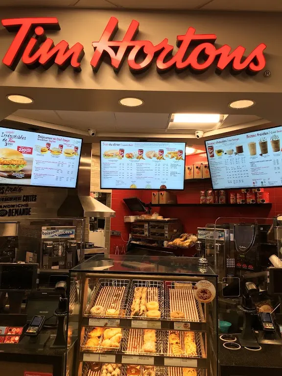 Tim Hortons storefront and interior at 5800 Av Christophe-colomb, Montreal, QC