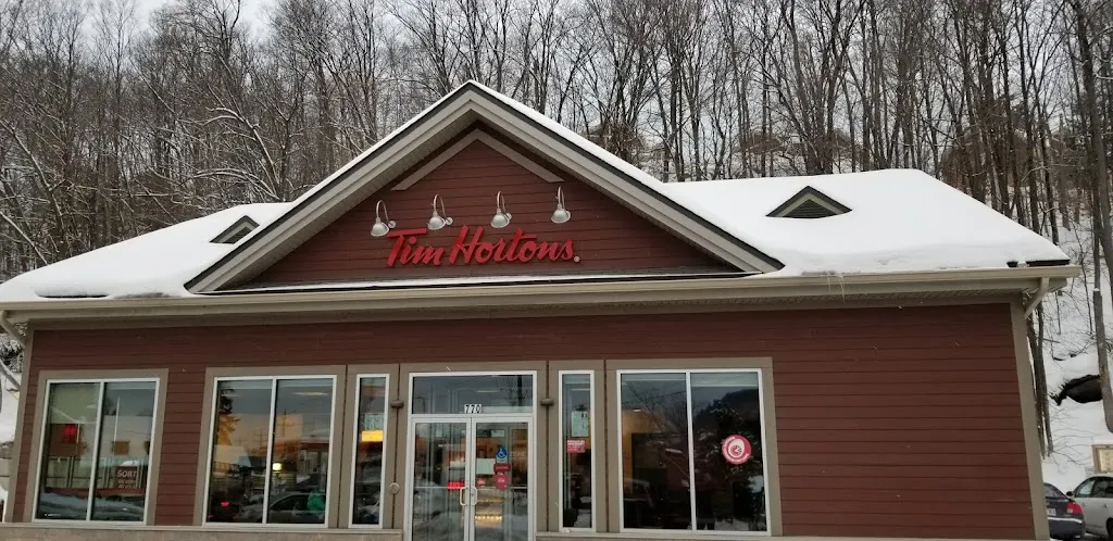 Tim Hortons storefront and interior at 770 Boul Des Laurentides, Piedmont, QC