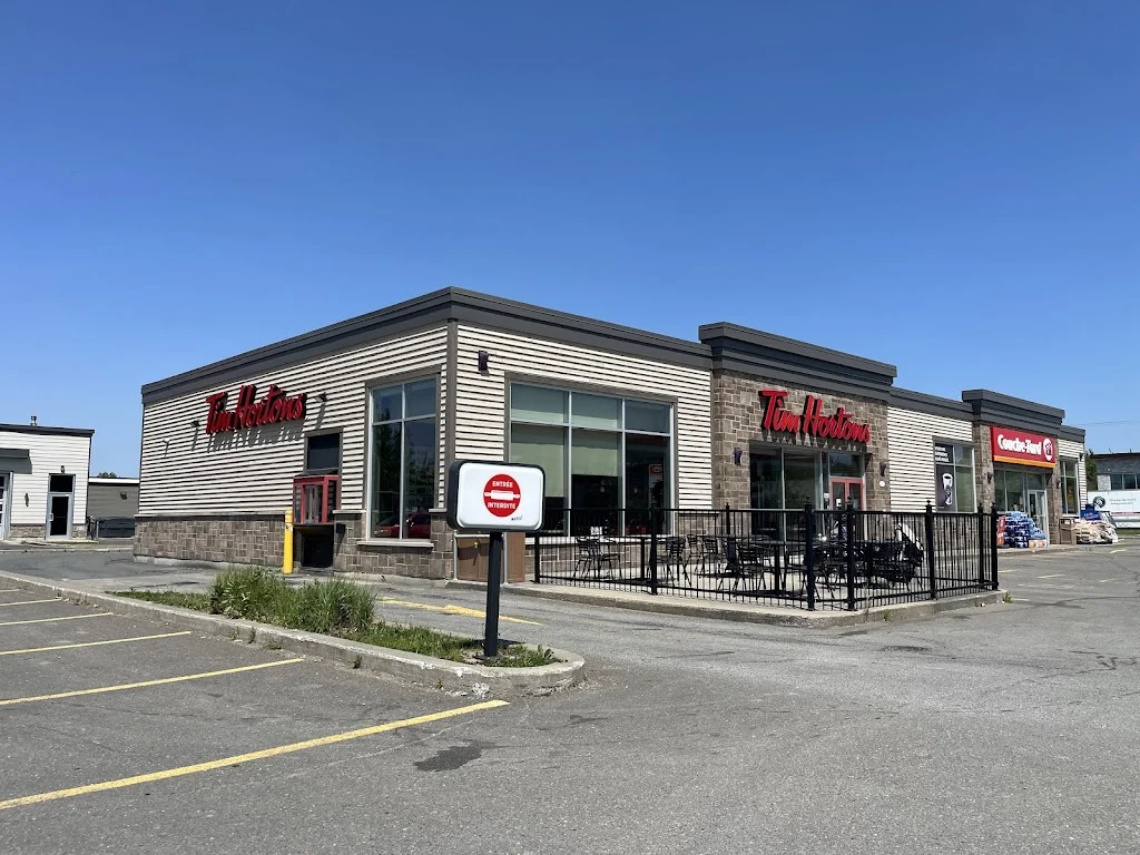 Tim Hortons storefront and interior at 2997 Rue Brodeur, Saint-alphonse-de-granby, QC