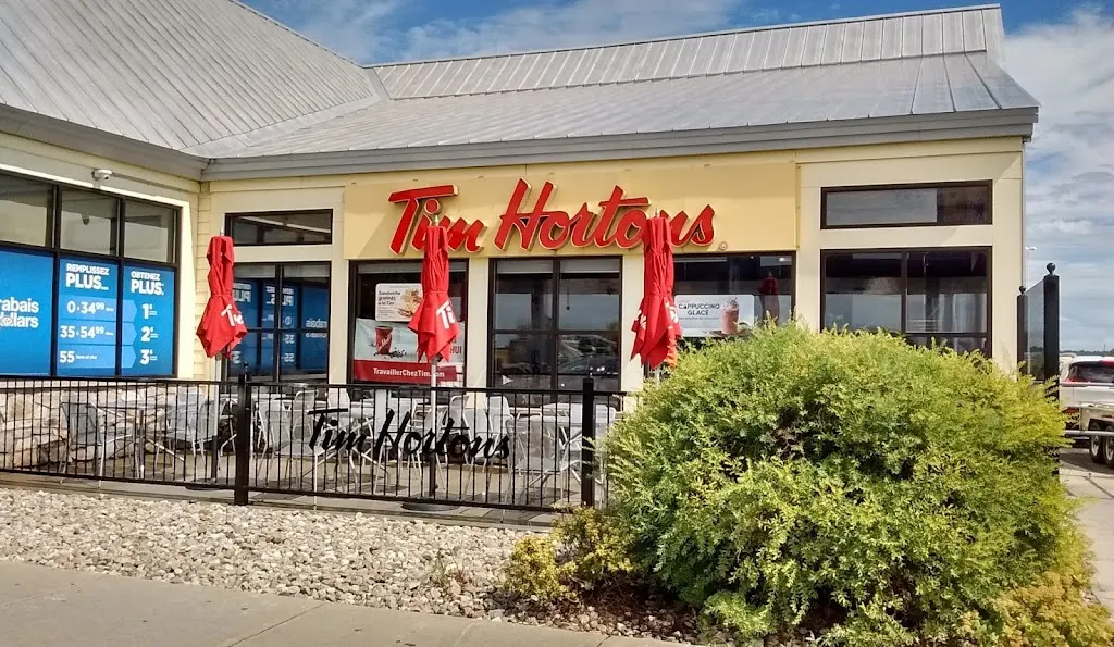 Tim Hortons storefront and interior at 1145, Rang St-edouard, Saint-liboire, QC