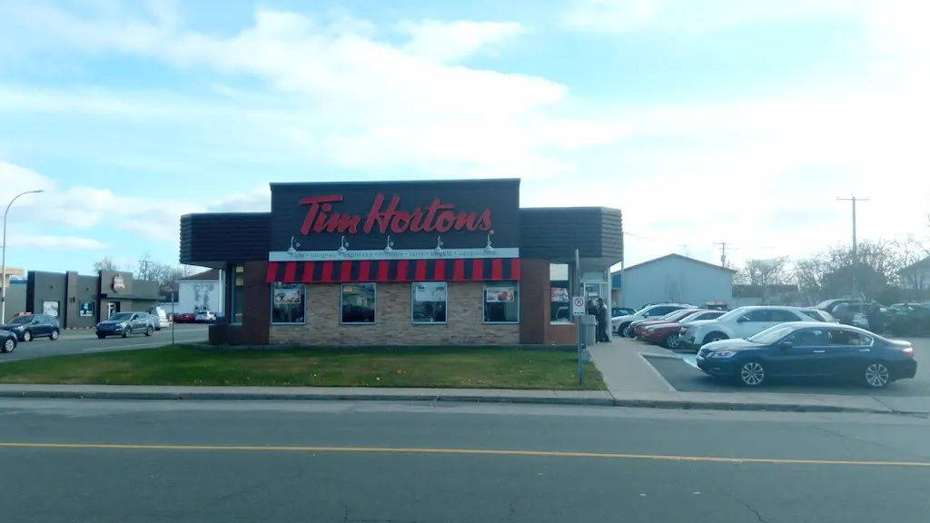 Tim Hortons storefront and interior at 399 Av Gamache, Sept-iles, QC