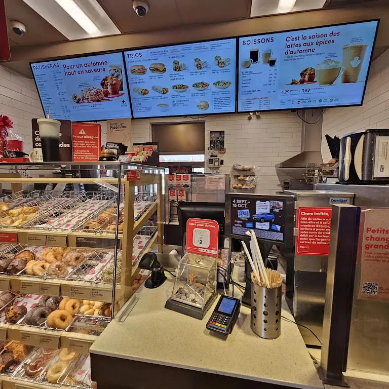 Tim Hortons storefront and interior at 4470 Boul Bourque, Sherbrooke, QC
