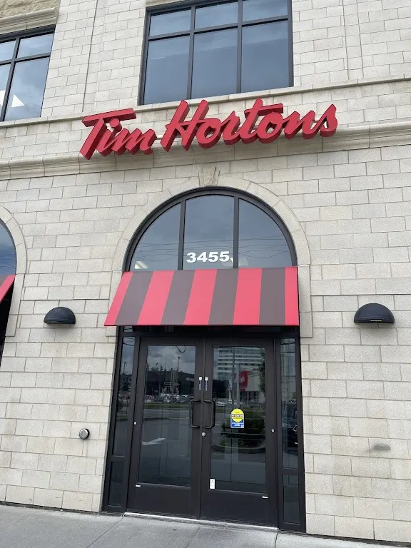 Tim Hortons storefront and interior at 3455 Boul. Laframboise, St-hyacinthe, QC