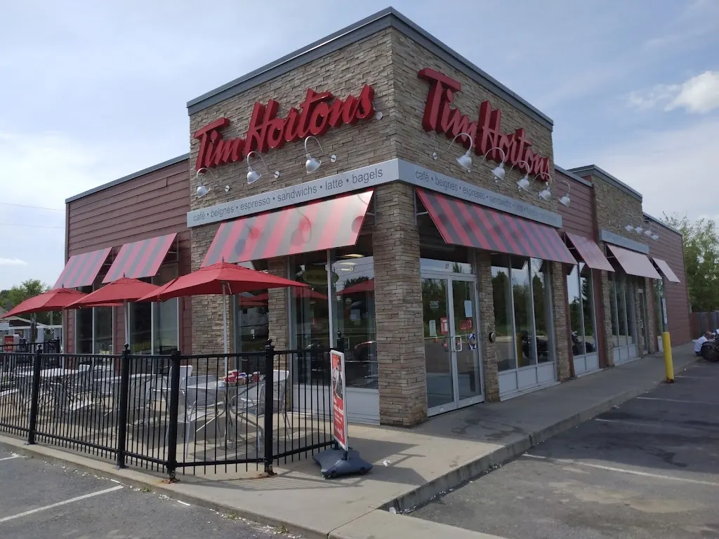 Tim Hortons storefront and interior at 7 Chemin Fairfax, Stanstead, QC