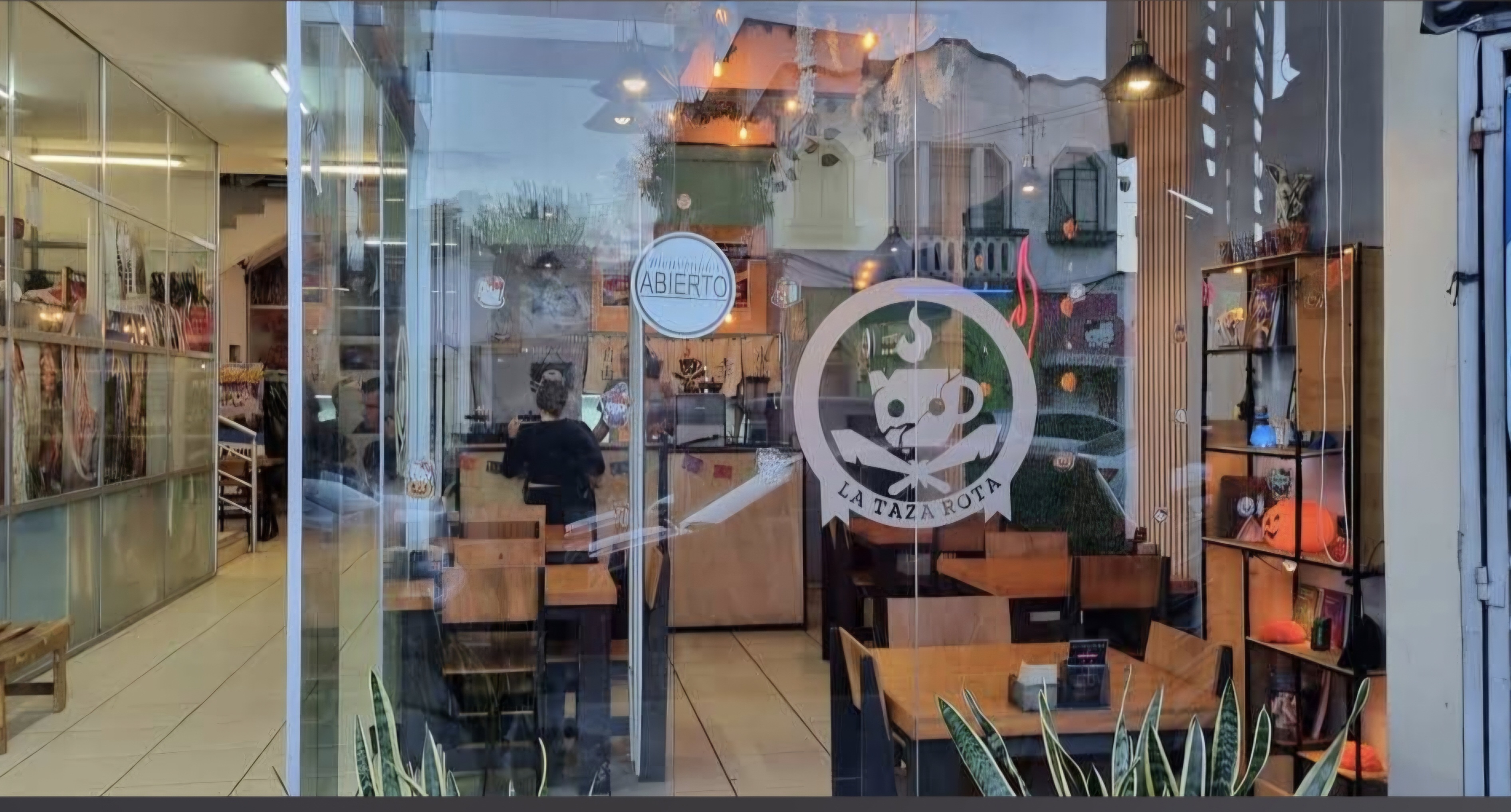 Foto de La taza rota