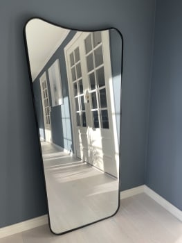 Speil Falcon matt black 70x143