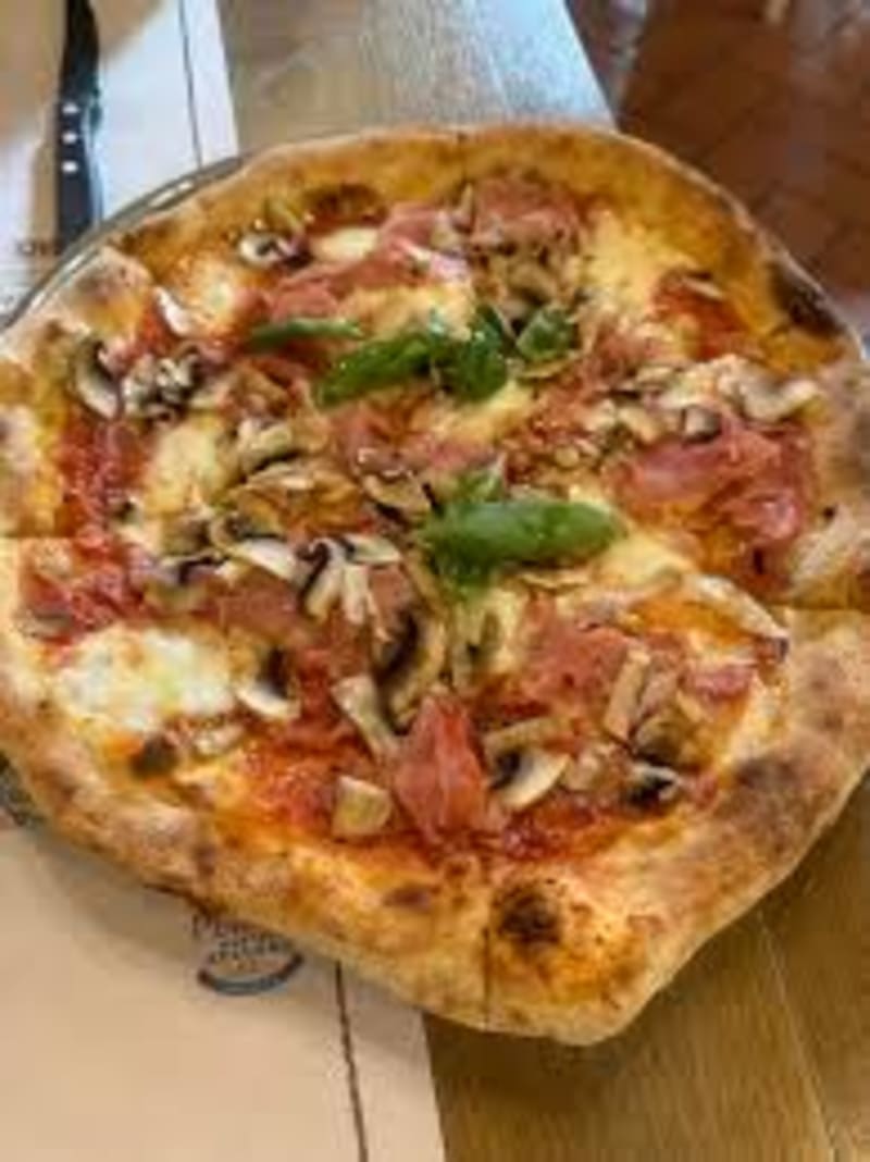 Pizza Montagnola – Pizzeria Al Basilico, Verona