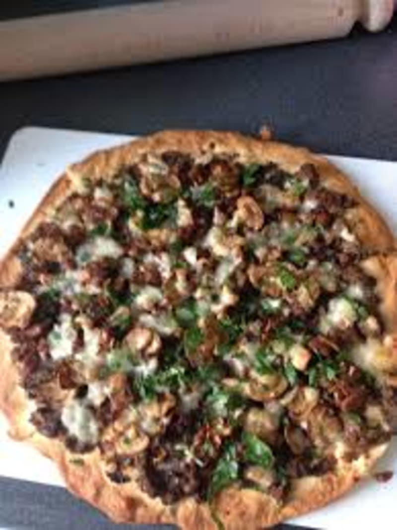 Pizza Boscaiola – Pizzeria Al Basilico, Verona