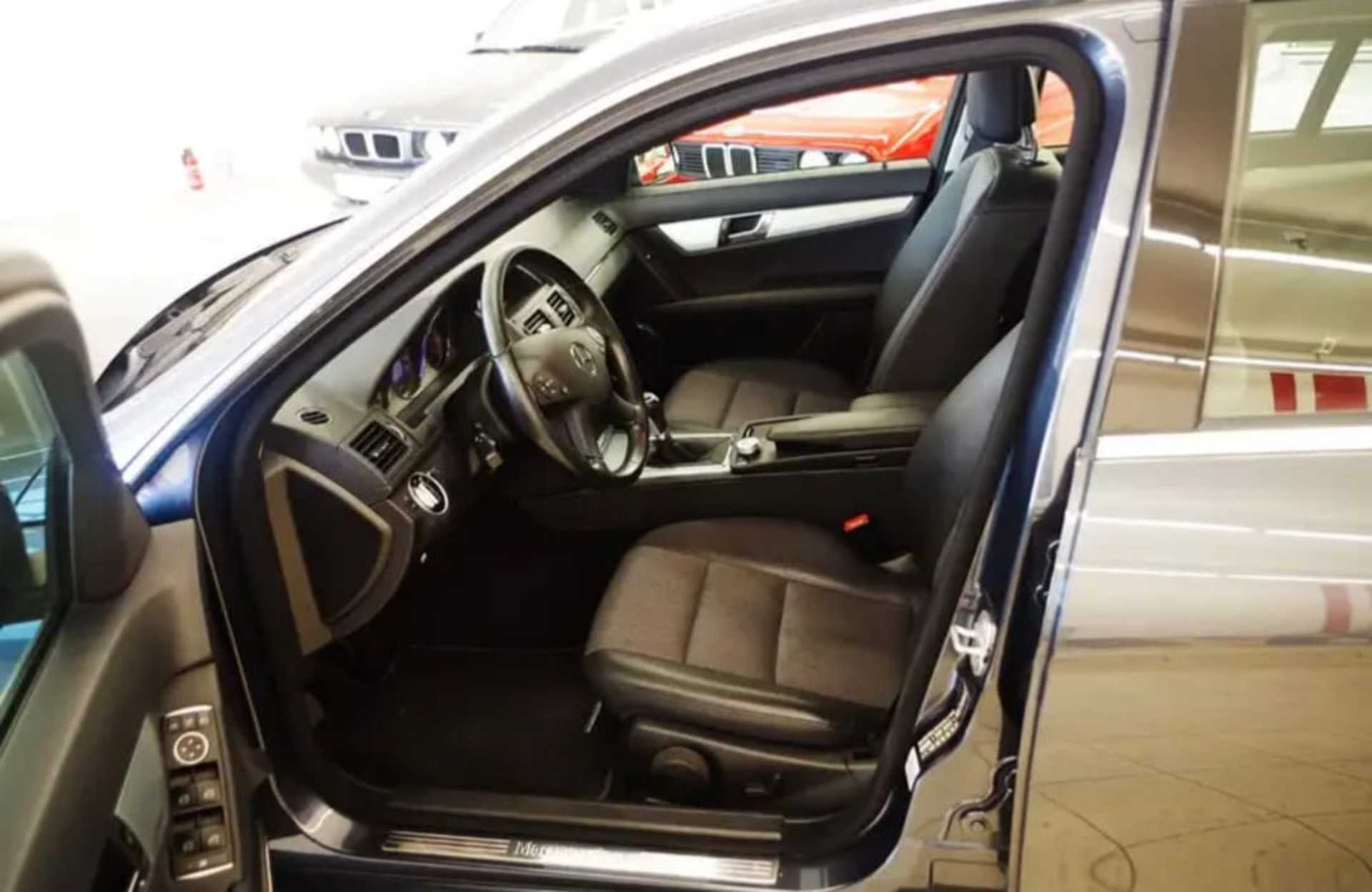 Mercedes-Benz C-Class C - 200 CGI - 10