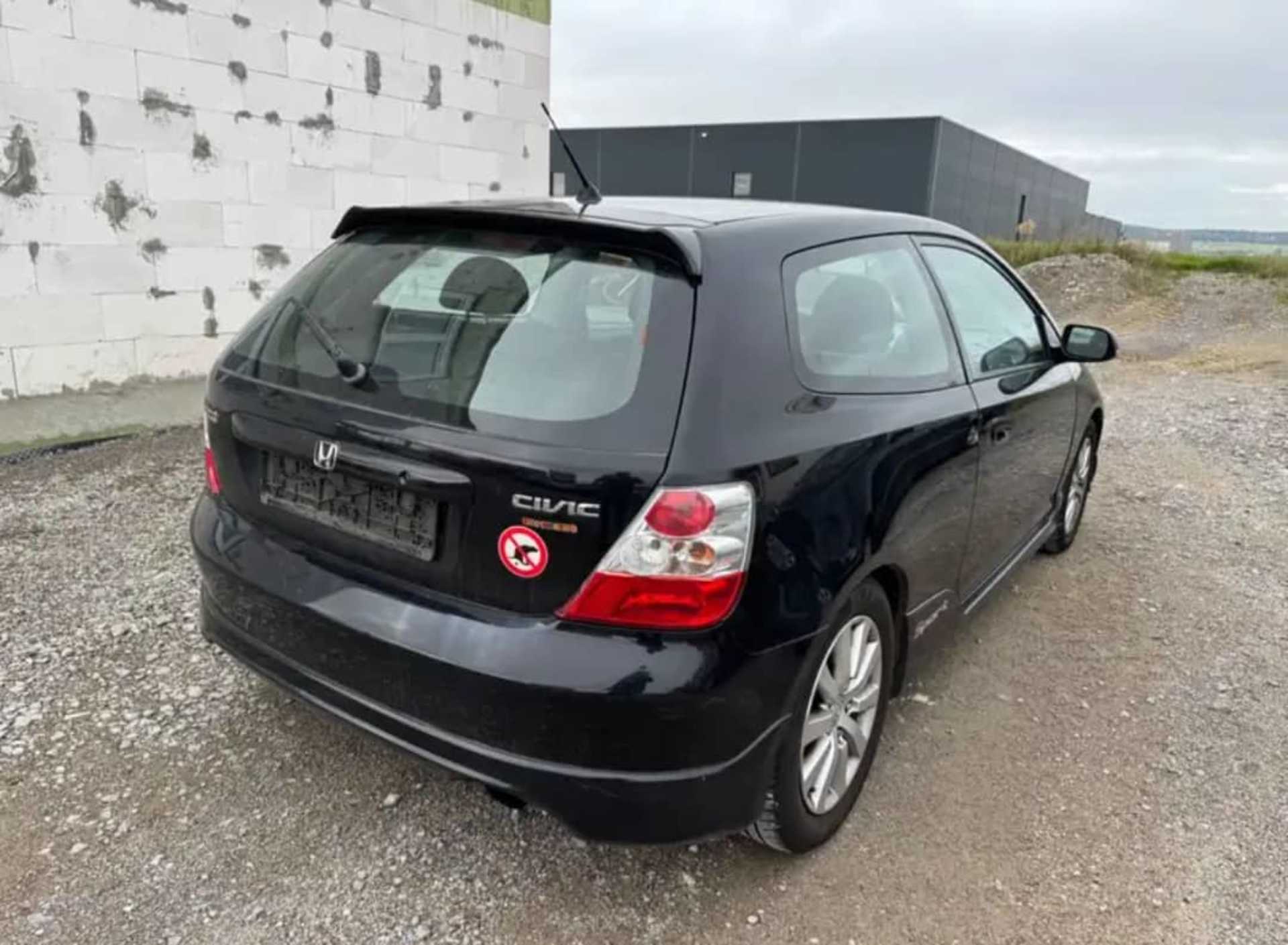 Honda Civic 1.6 Lim 3-trg - 6
