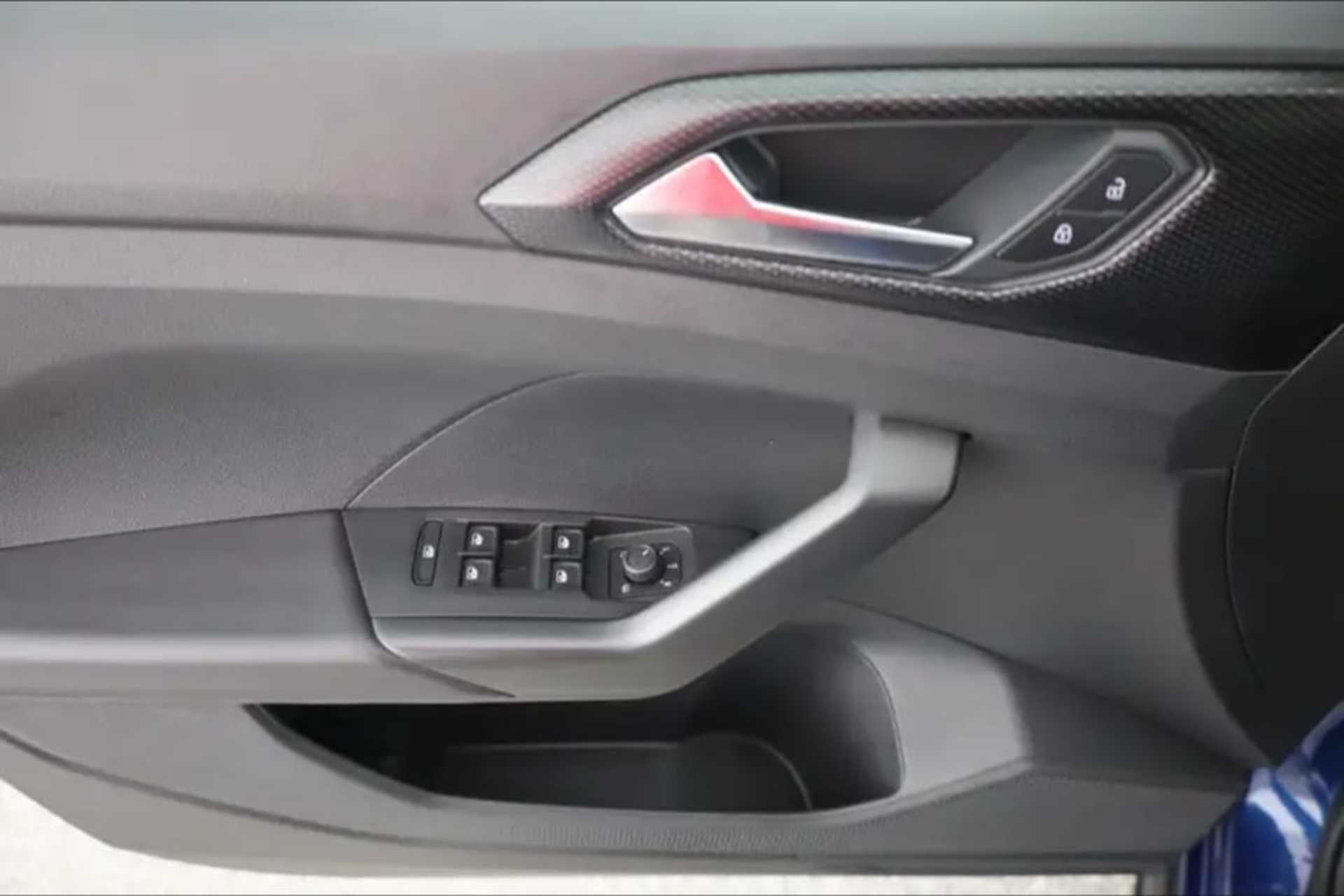 Volkswagen T-Cross - 9