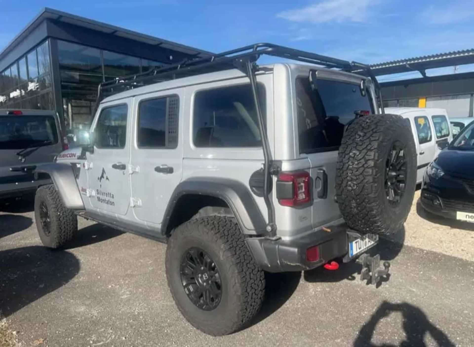 Jeep Wrangler  - 6