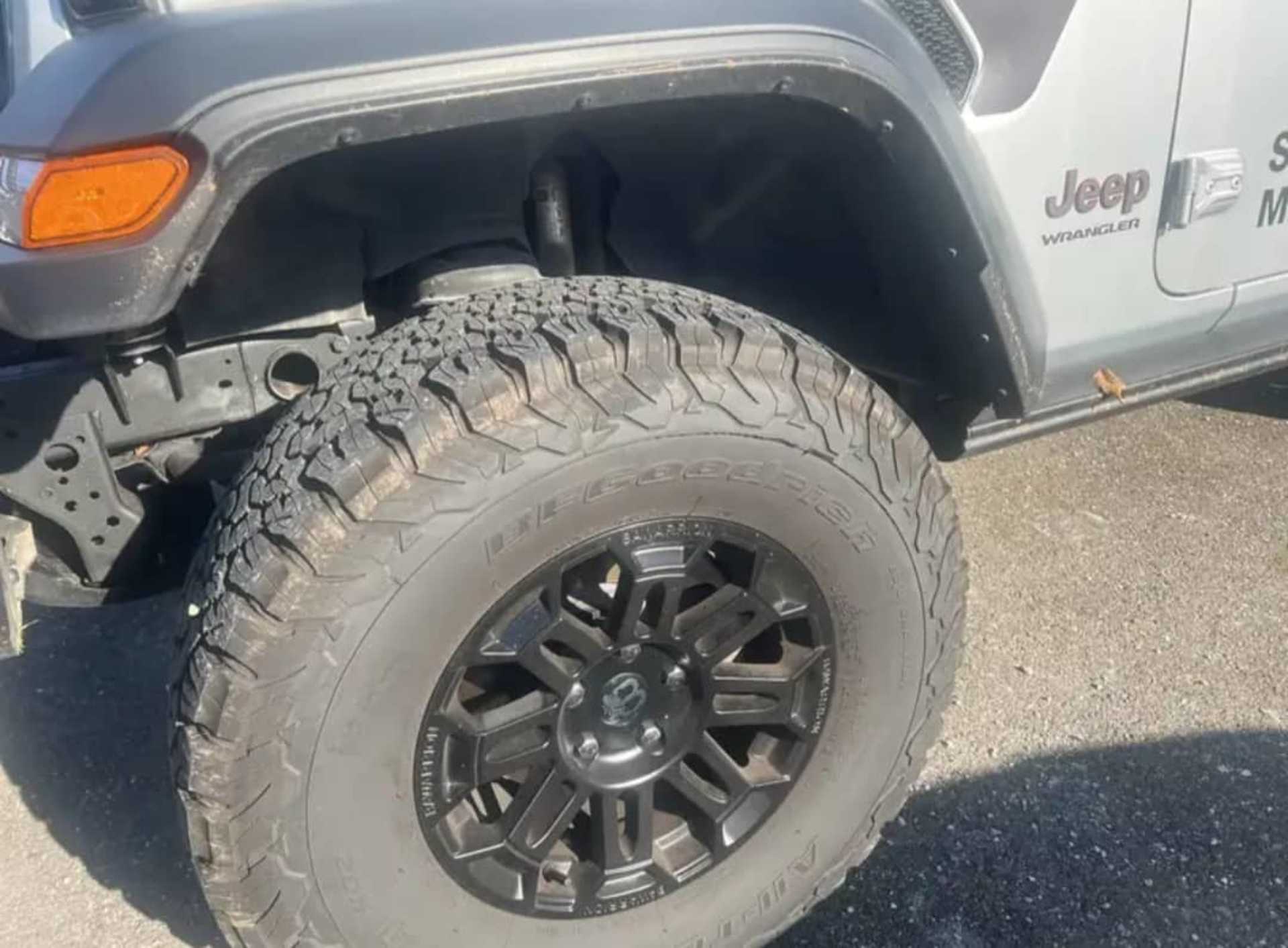 Jeep Wrangler  - 9