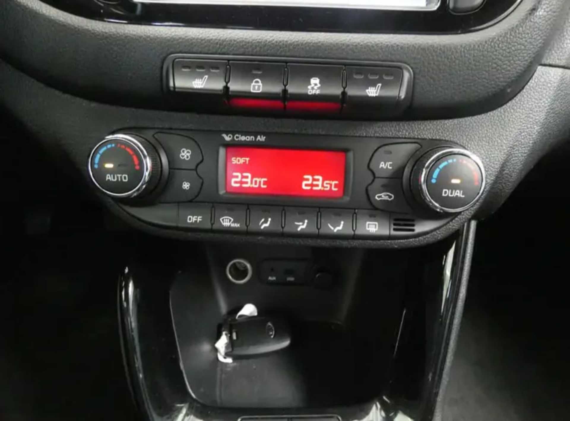 Kia Ceed - 4