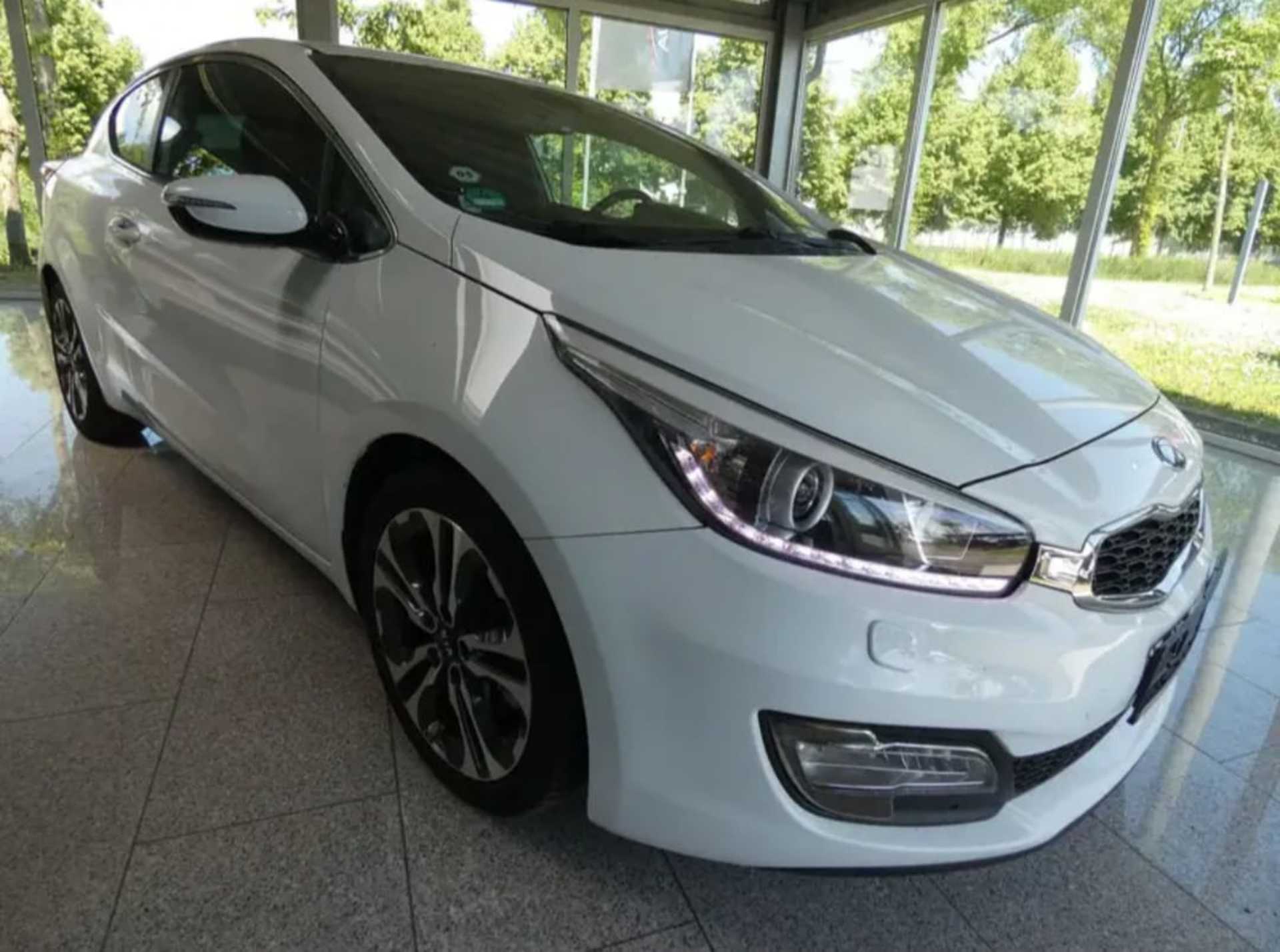 Kia Ceed - 7
