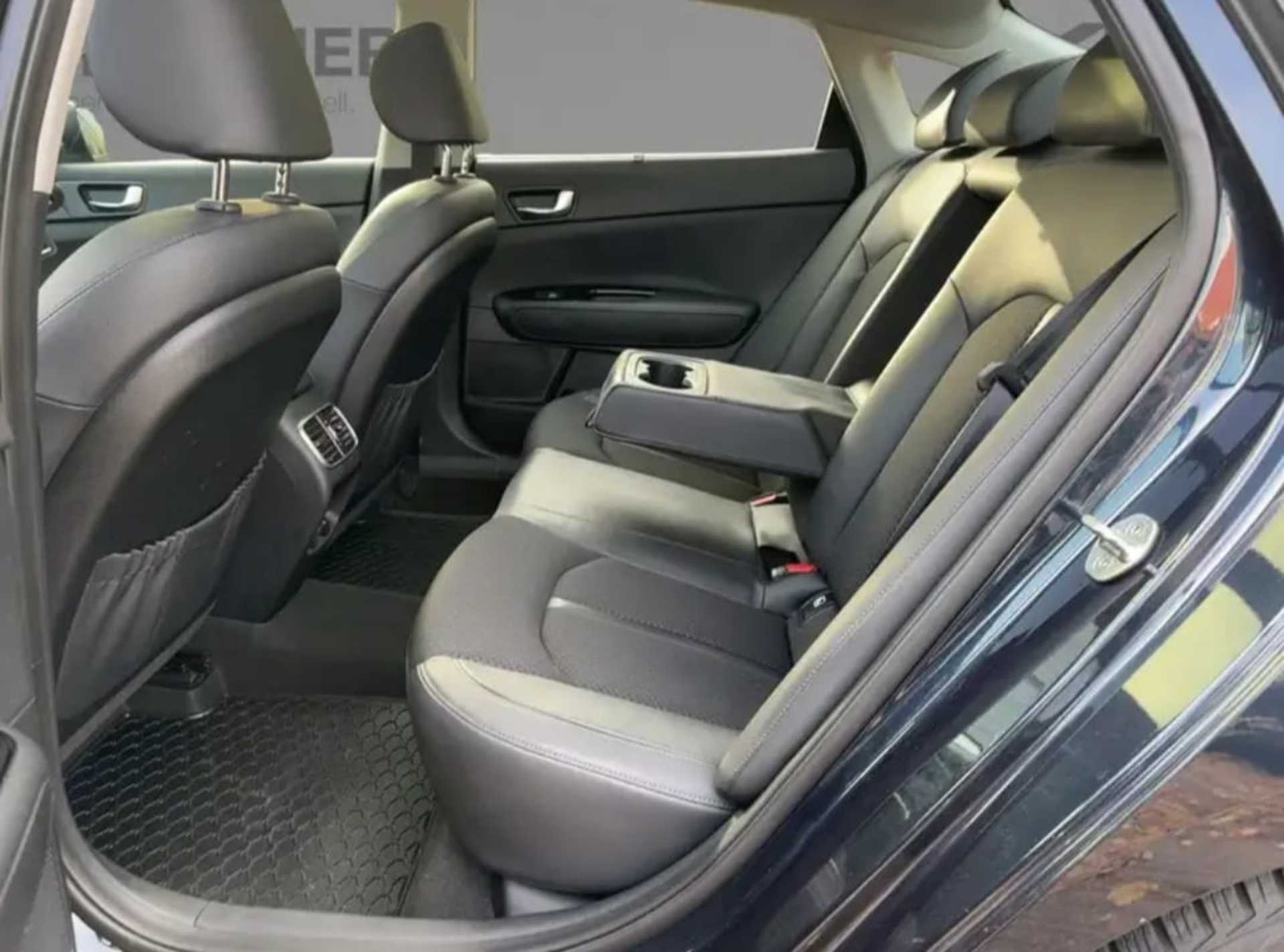 Kia Optima 2.0 SPIRIT - 6