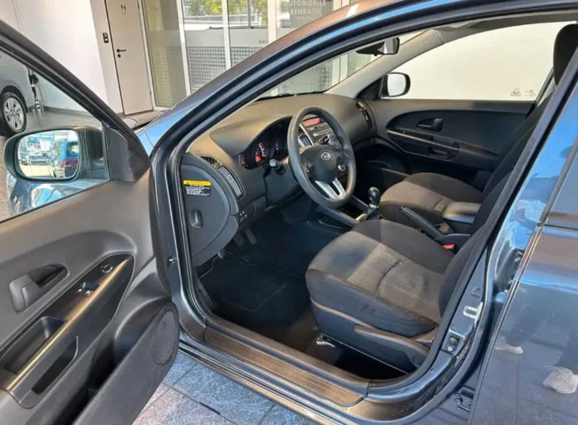Kia Ceed ED CVVT  - 3