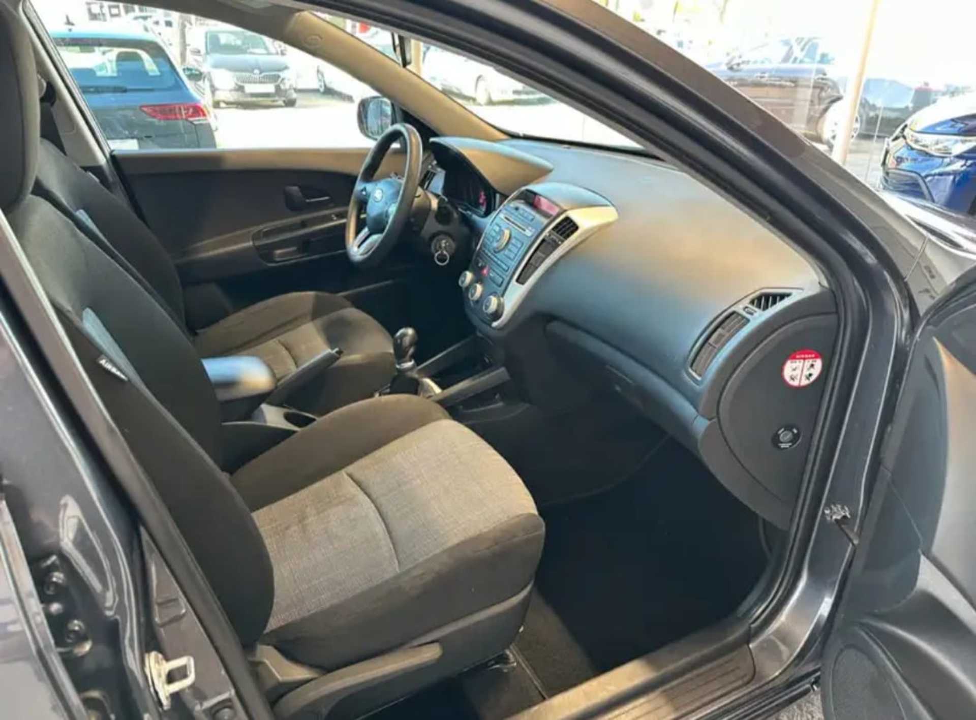Kia Ceed ED CVVT  - 5