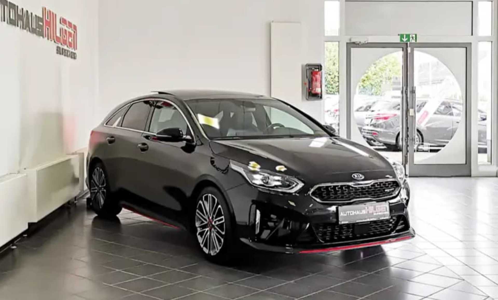 Kia ProCeed - 1