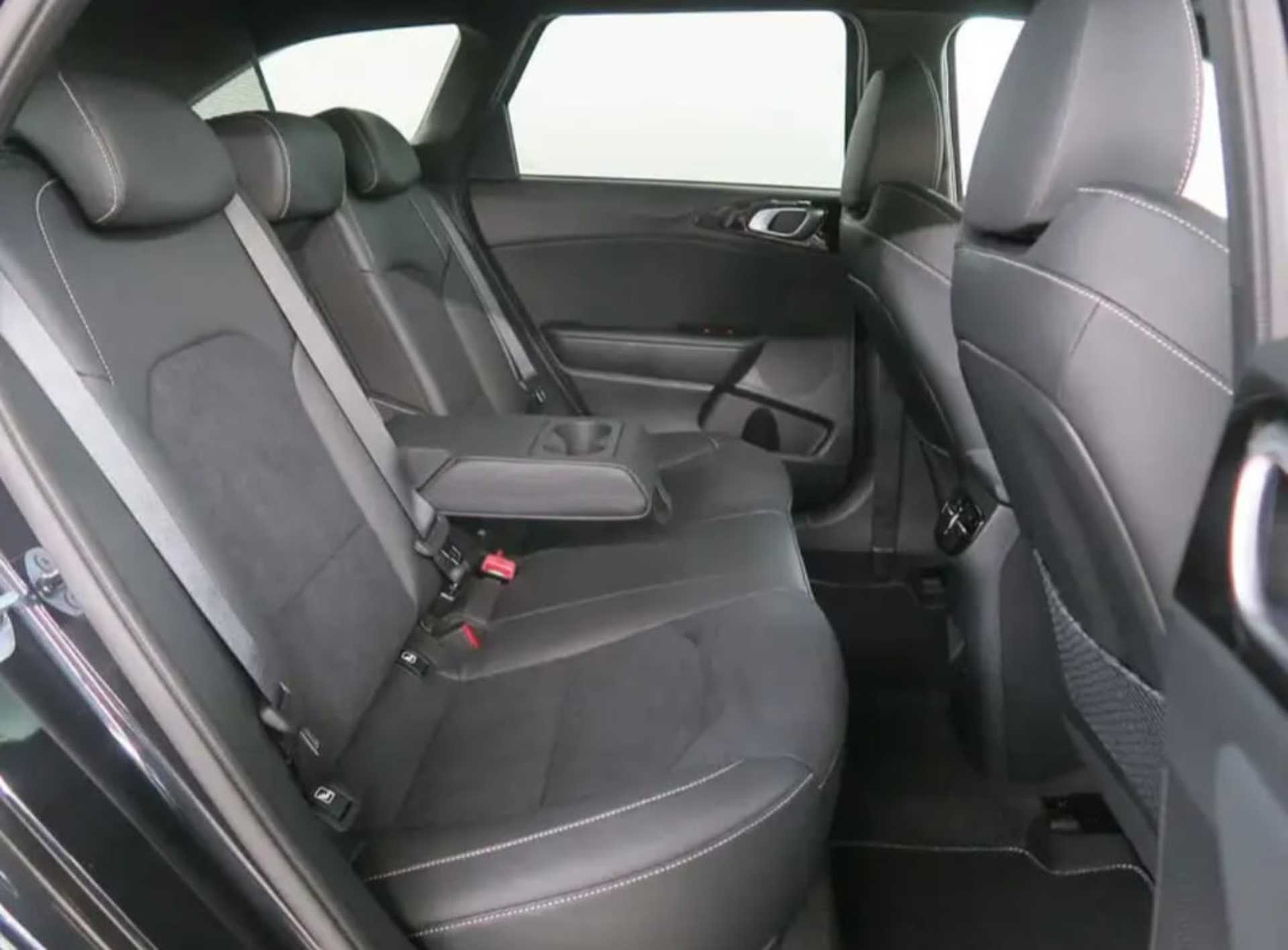 Kia Ceed - 7