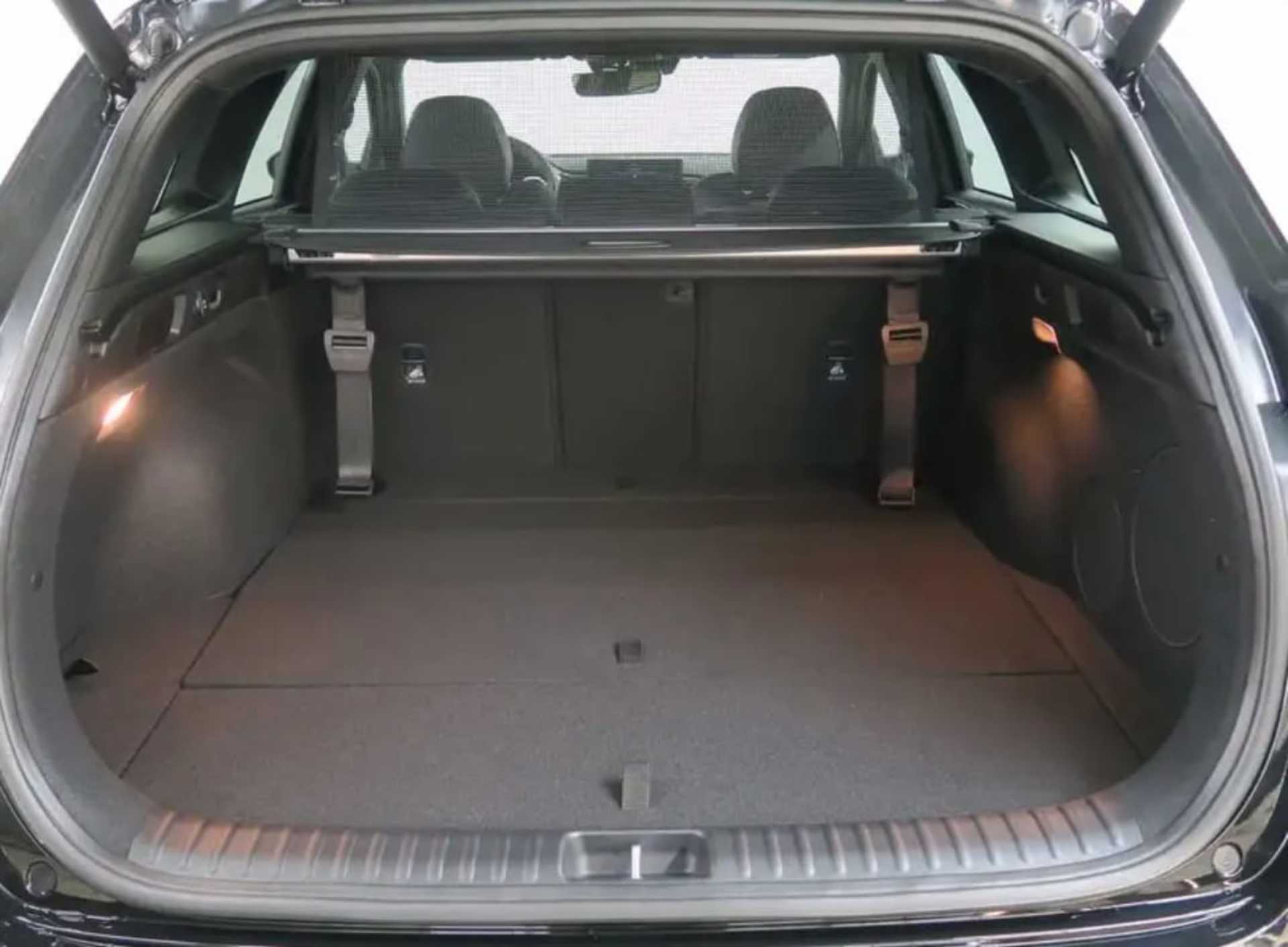 Kia Ceed - 8