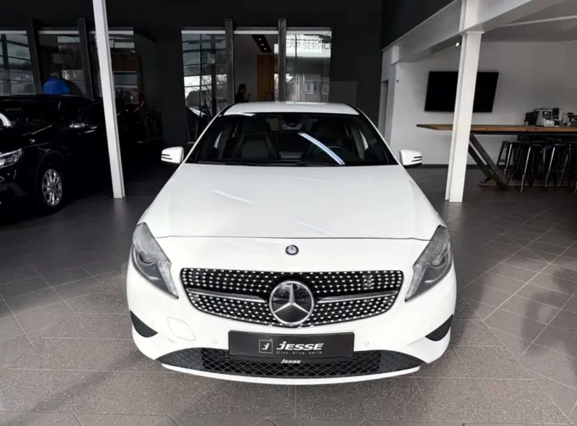 Mercedes-Benz A-Class  200 Style B - 1
