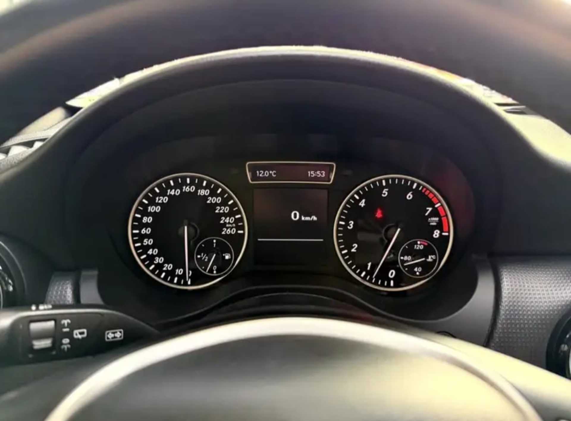 Mercedes-Benz A-Class  200 Style B - 2