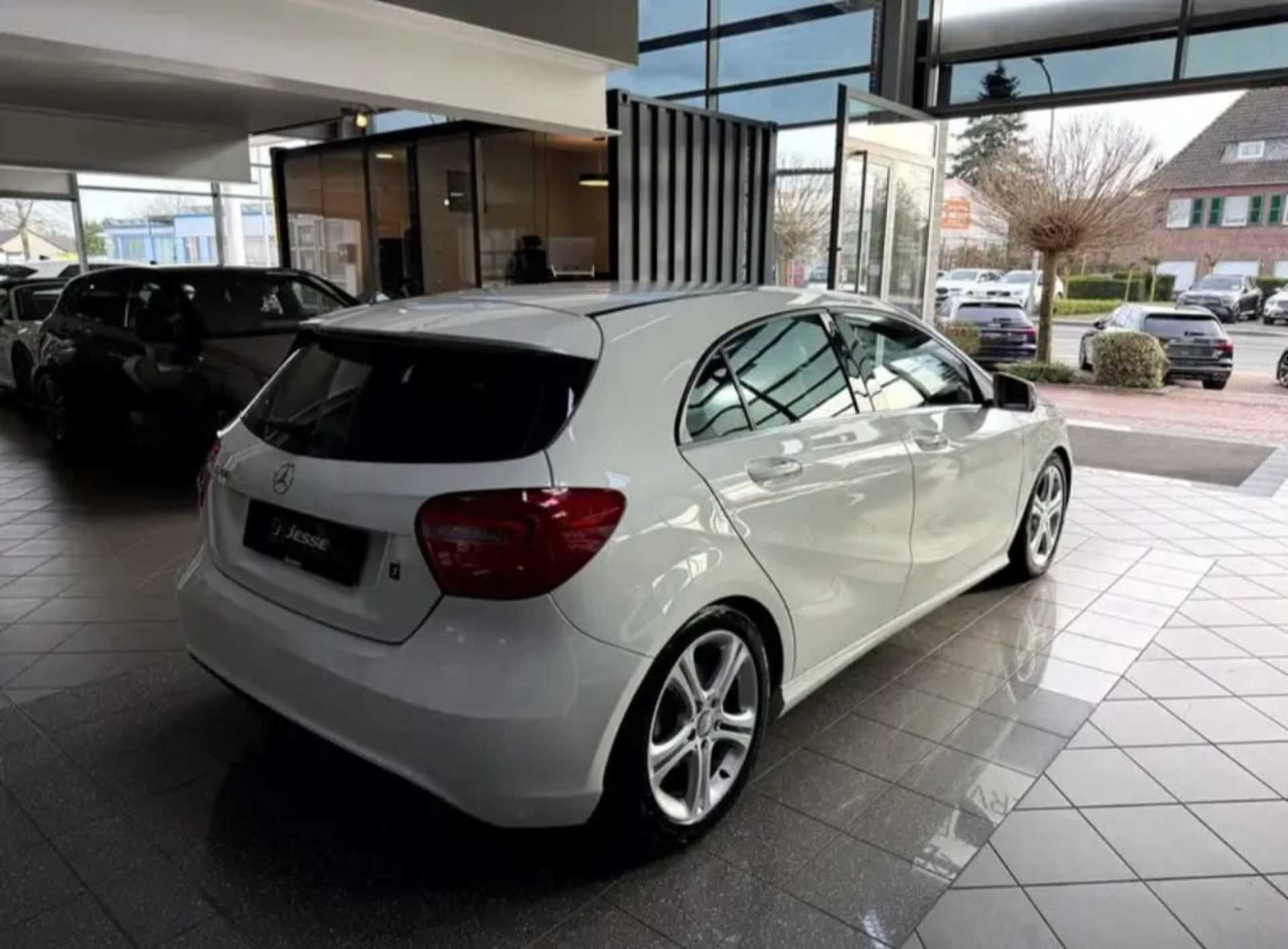 Mercedes-Benz A-Class  200 Style B - 6