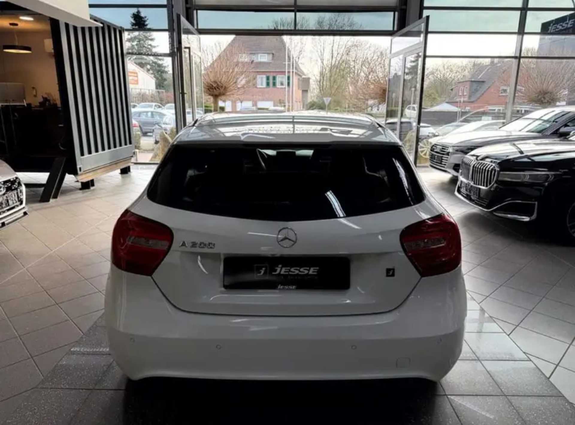 Mercedes-Benz A-Class  200 Style B - 10