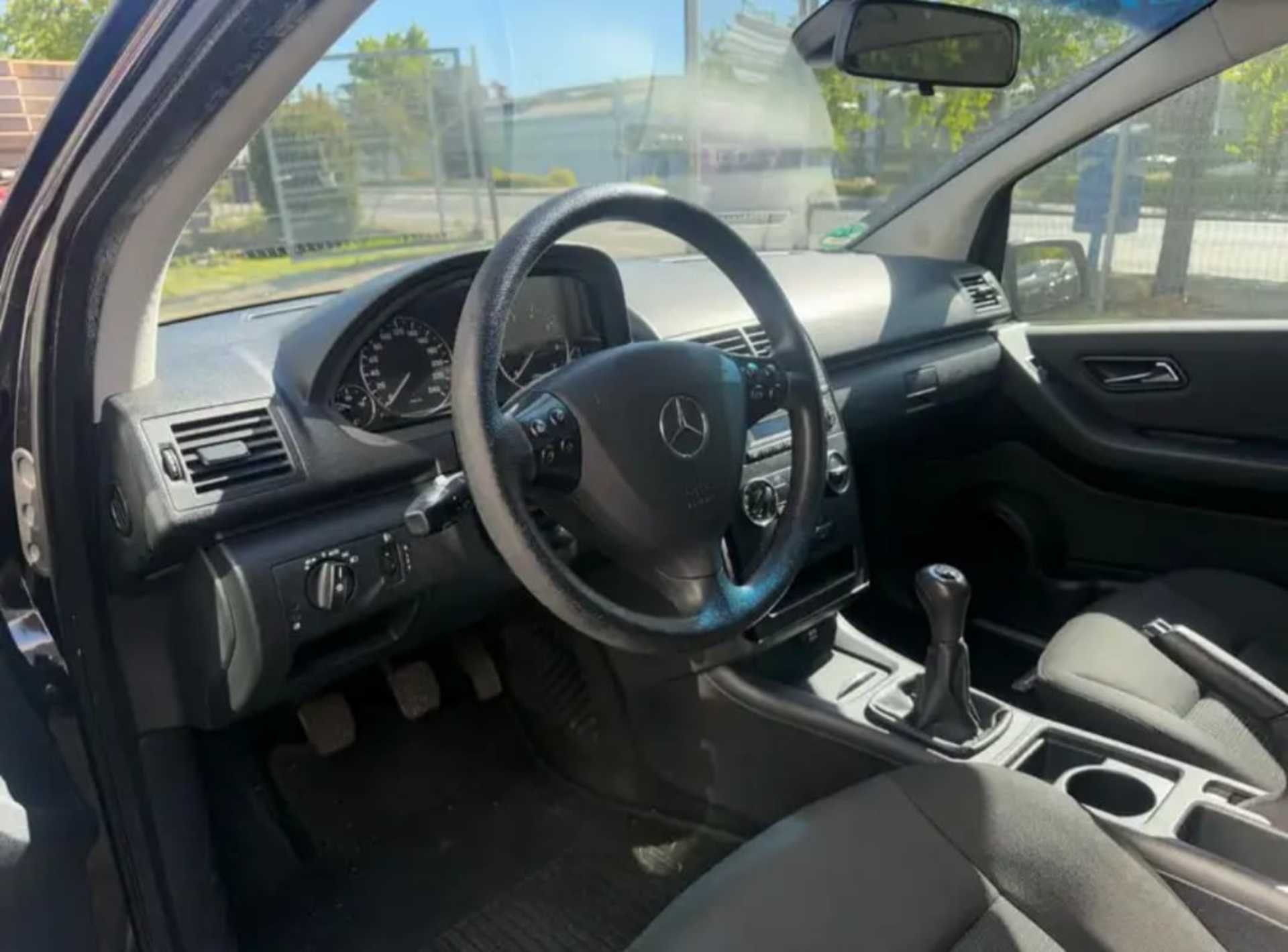 Mercedes-Benz A-Class - 2