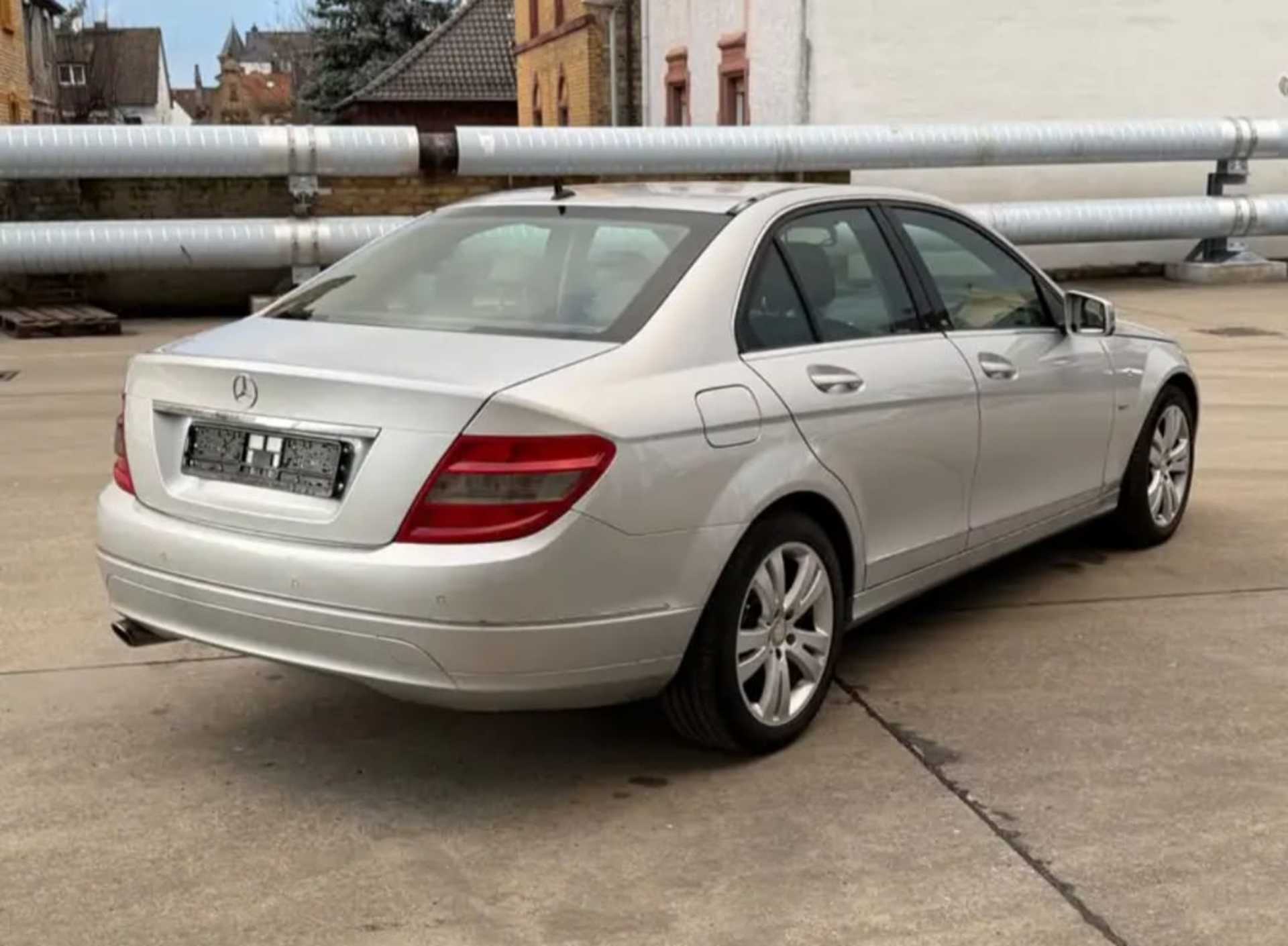 Mercedes-Benz C-Class - 7