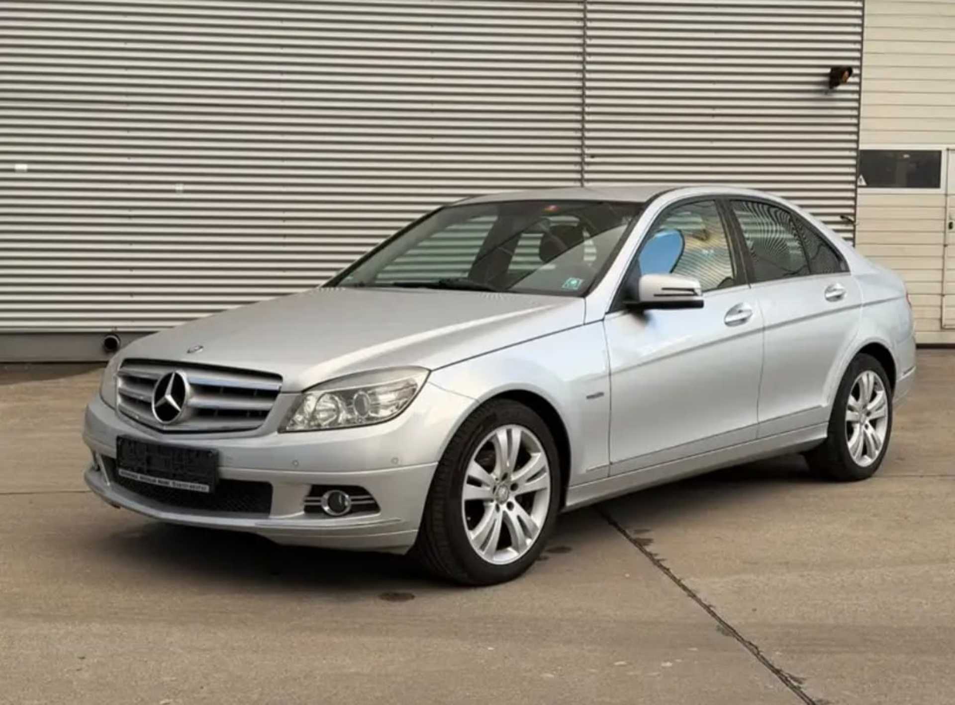 Mercedes-Benz C-Class - 8