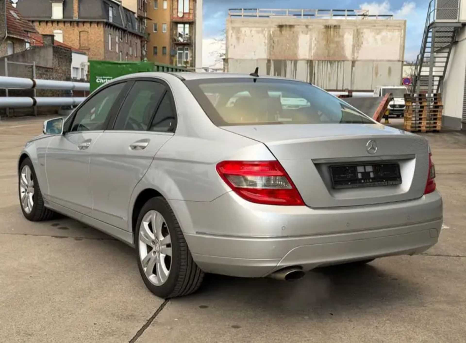 Mercedes-Benz C-Class - 9
