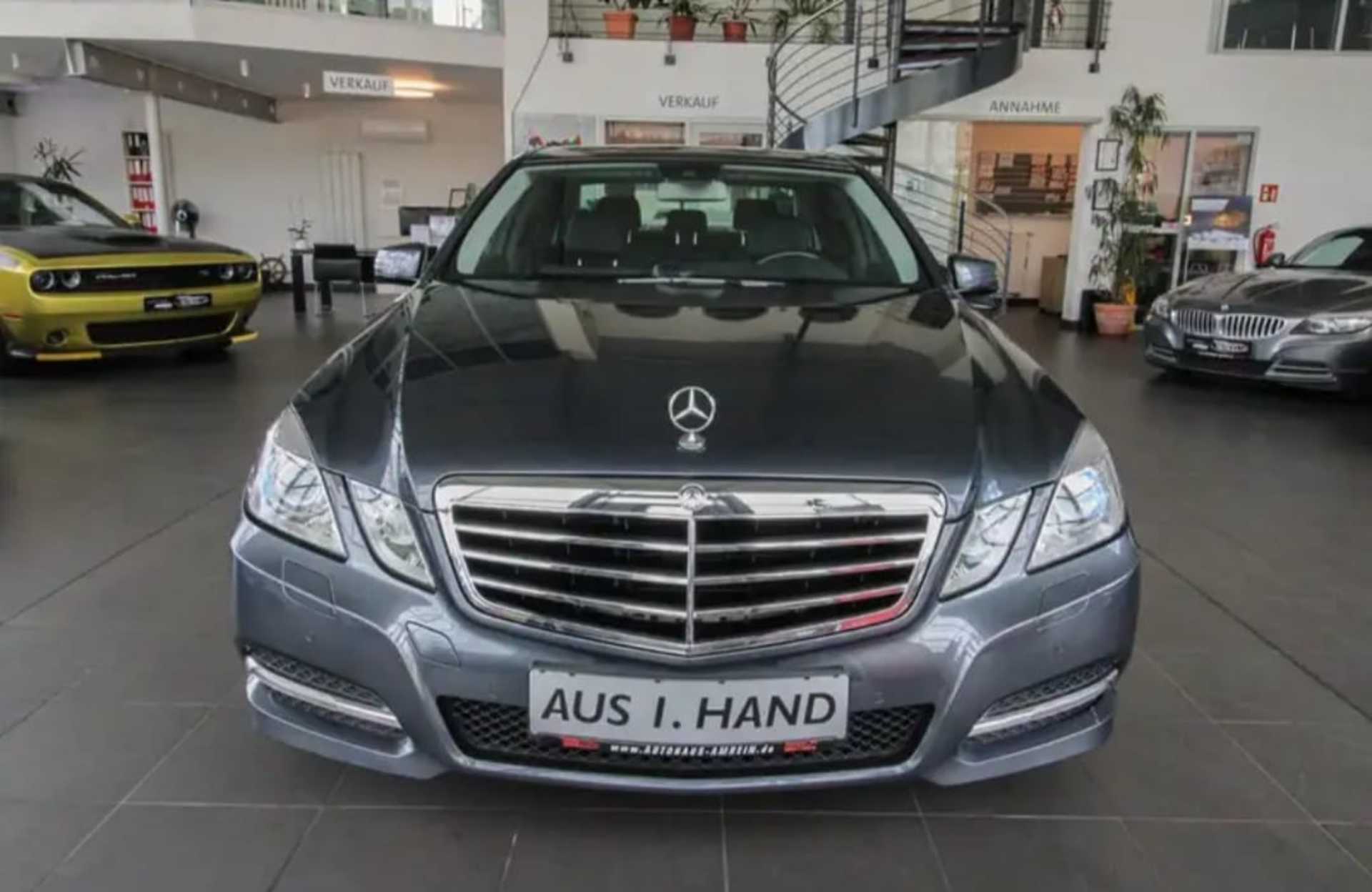 Mercedes-Benz E-Class  200 CGI  - 1