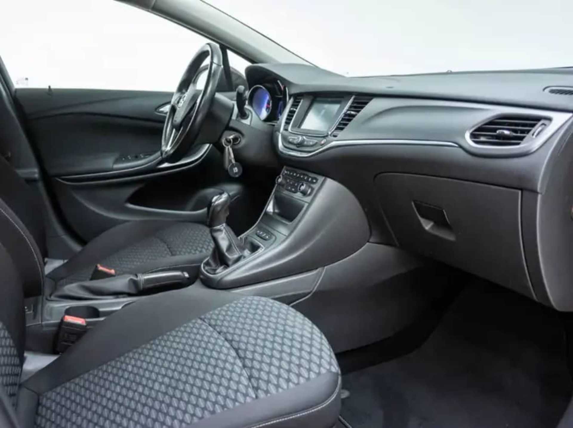 Opel Astra   K Édition - 4