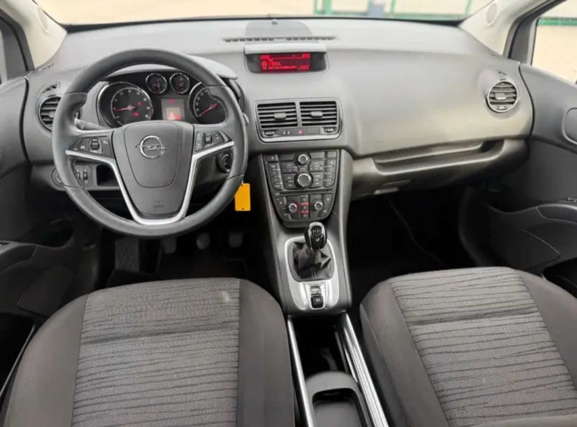 Opel  Meriva B - 2