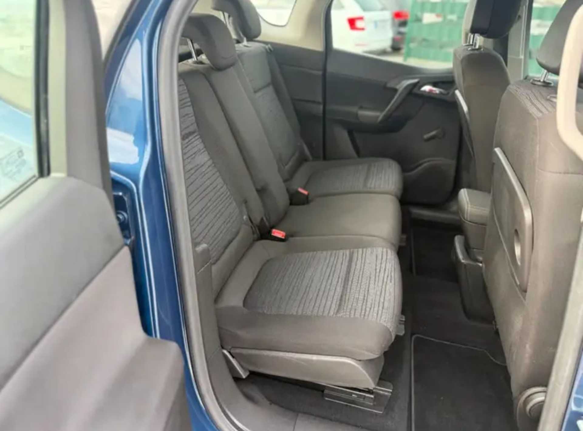 Opel  Meriva B - 4