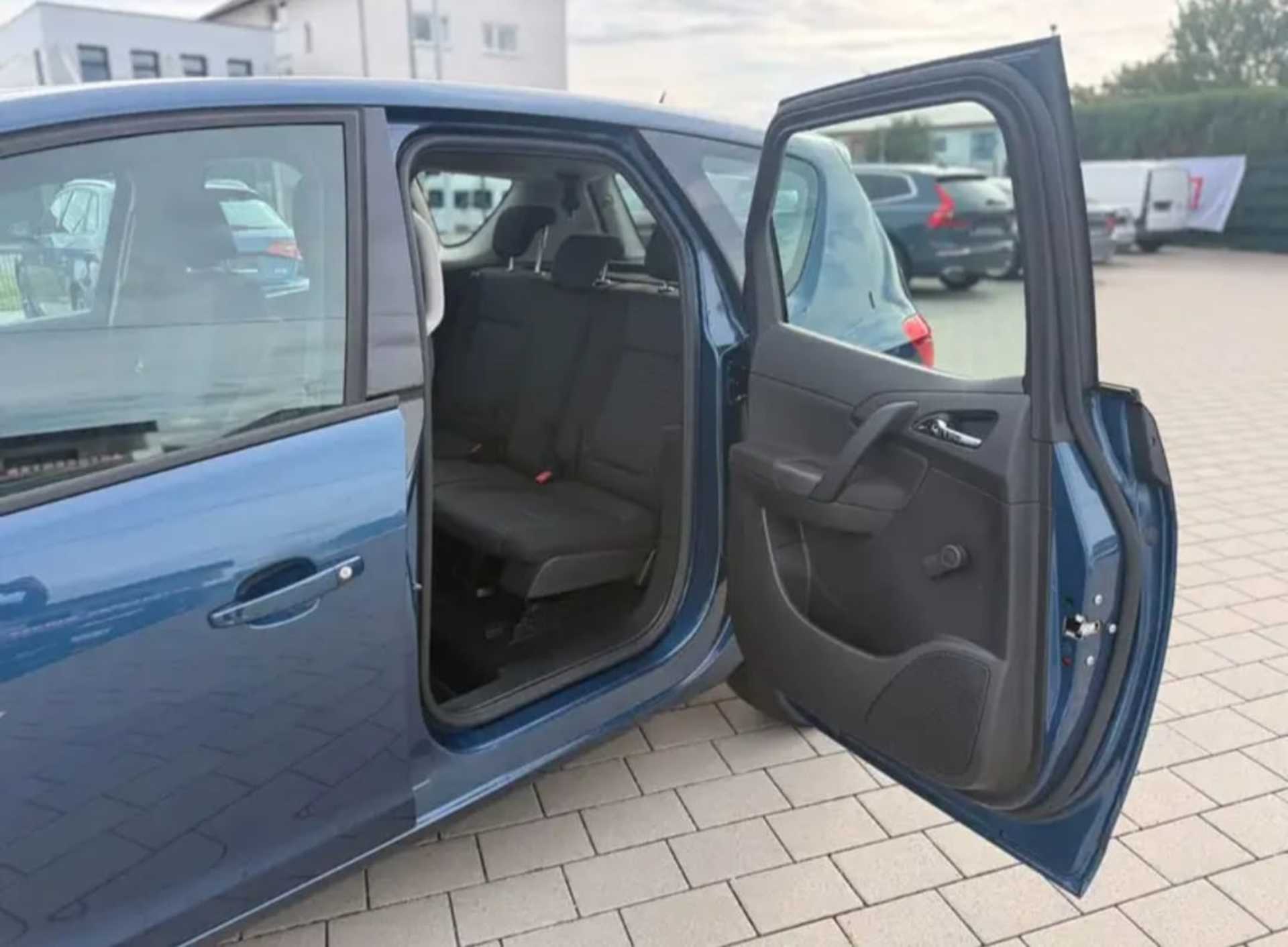 Opel  Meriva B - 8