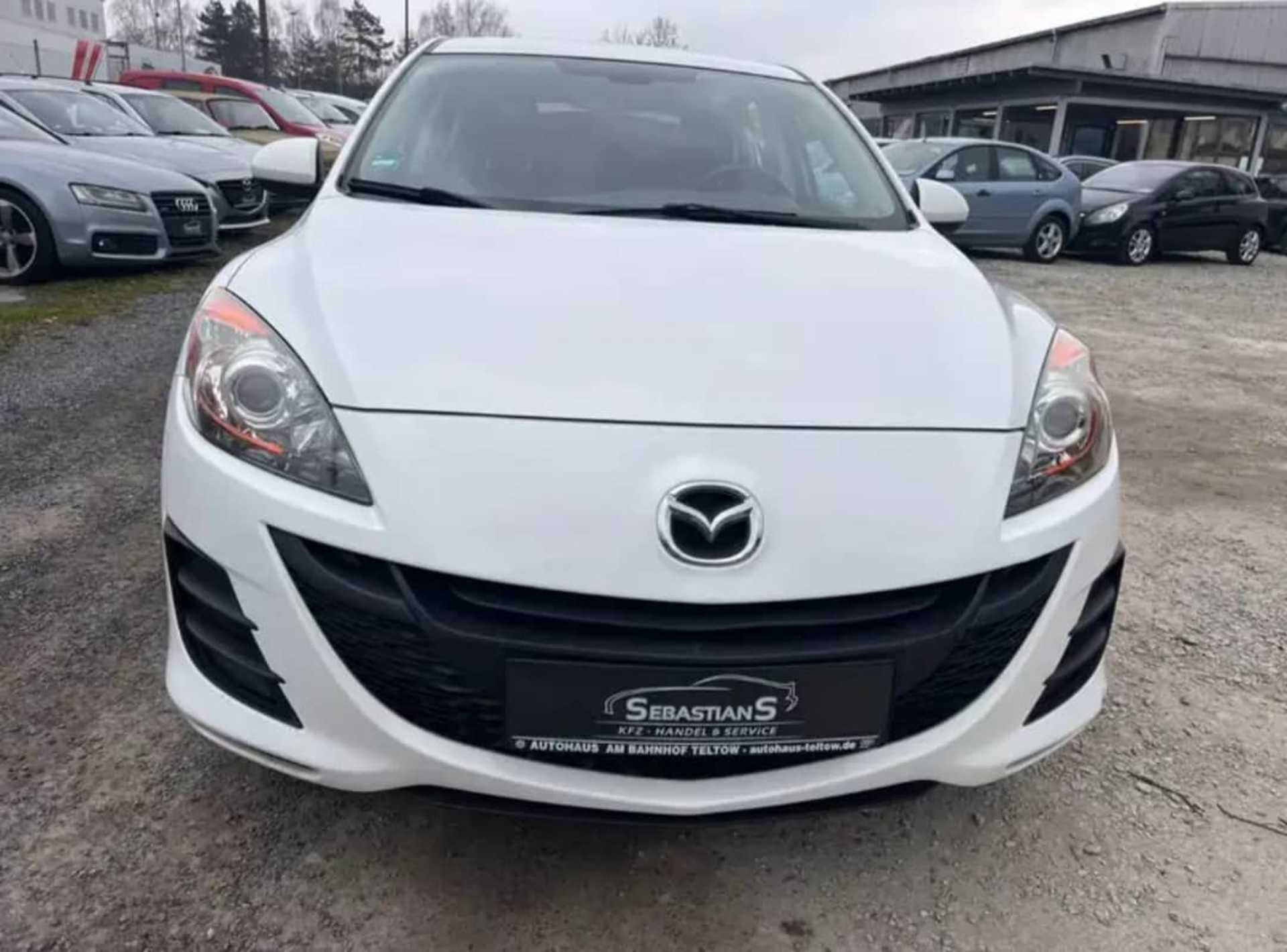 Mazda Mazda3 - 1