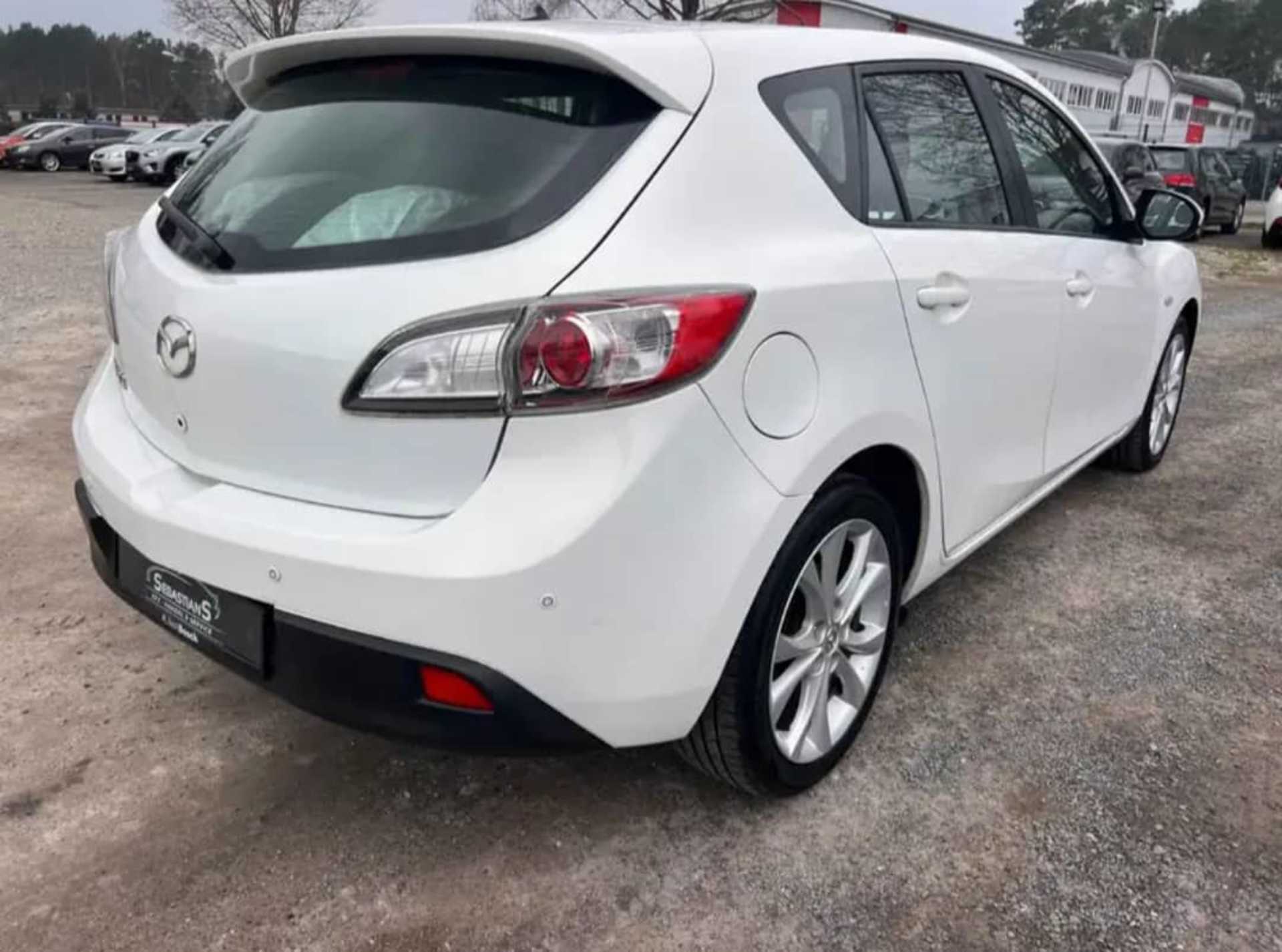 Mazda Mazda3 - 9