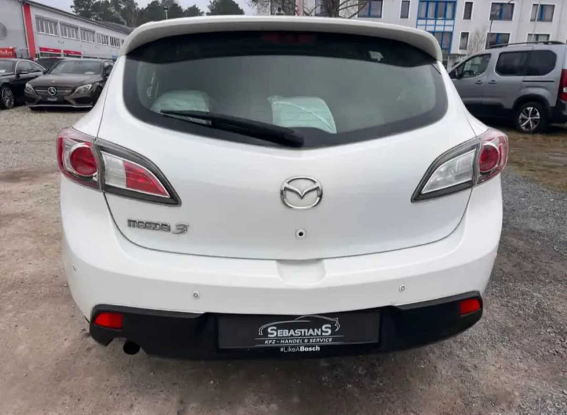 Mazda Mazda3 - 10