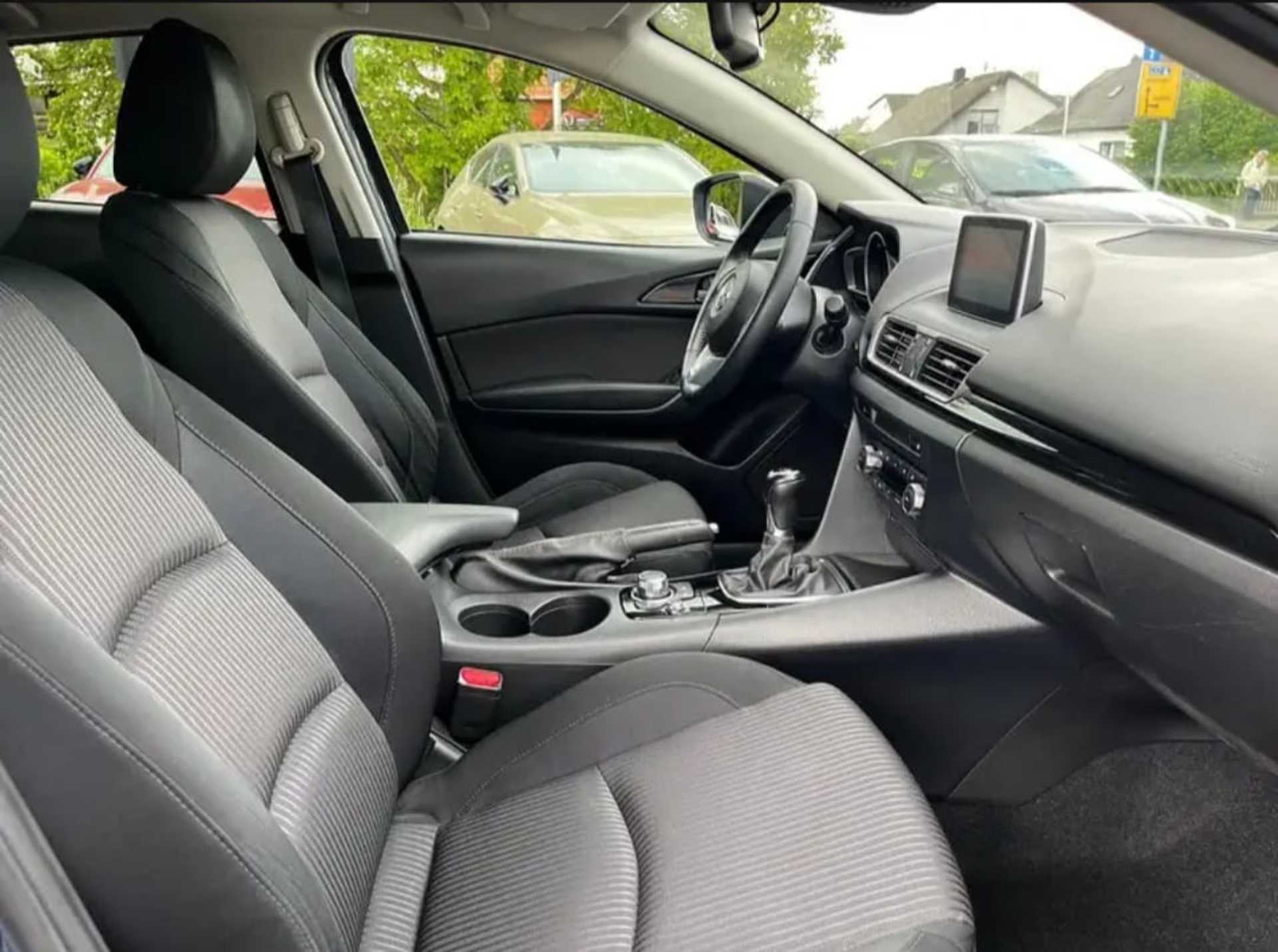 Mazda Mazda3 - 4
