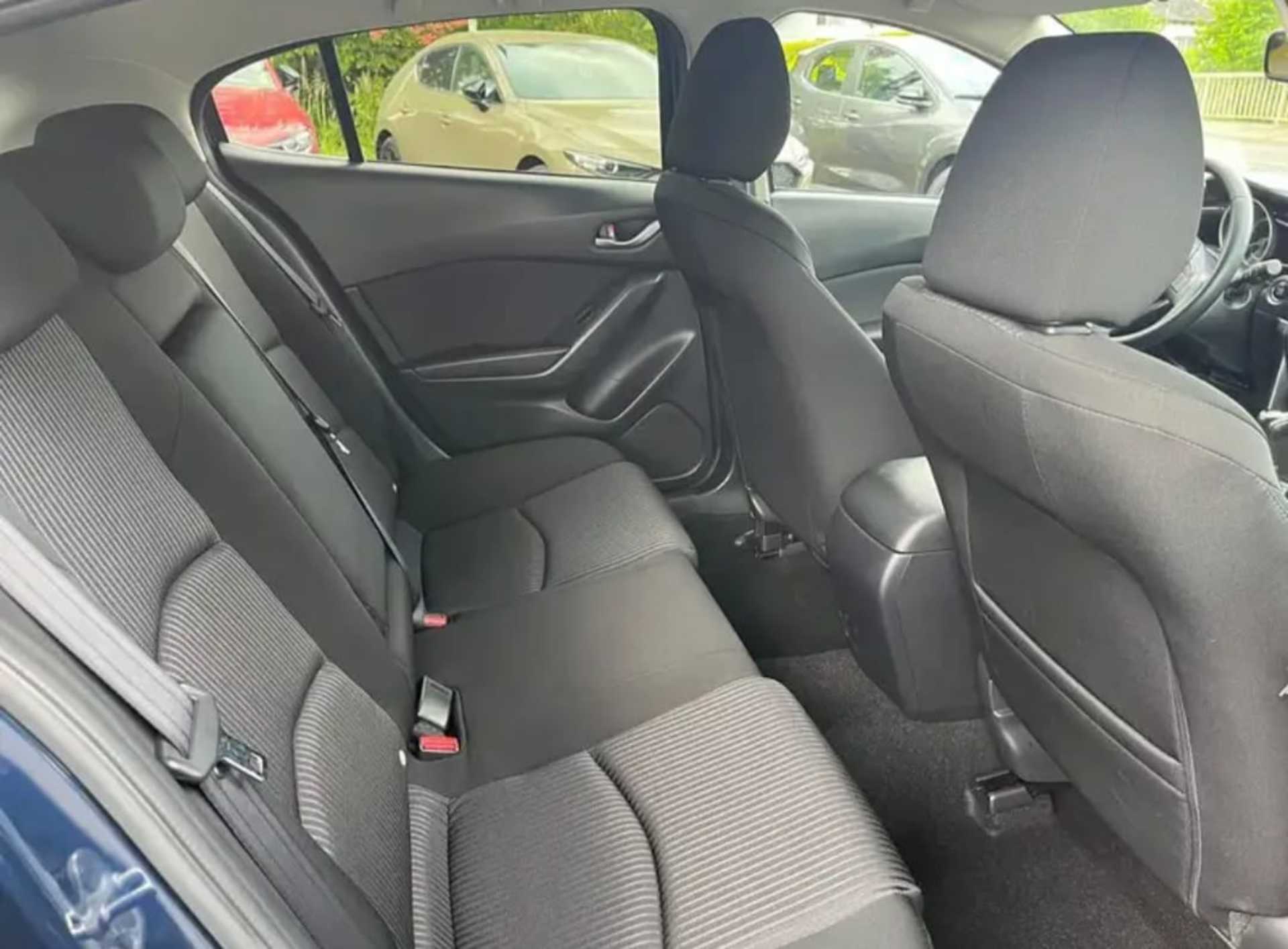 Mazda Mazda3 - 5