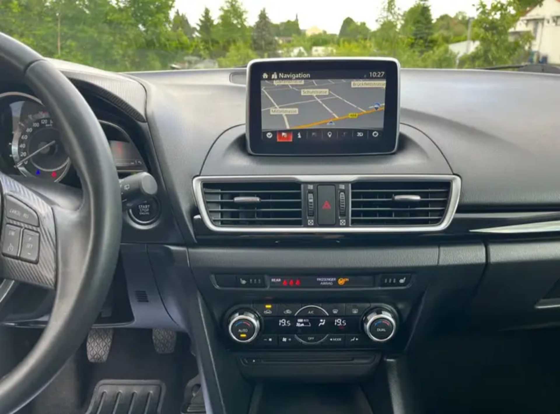 Mazda Mazda3 - 7