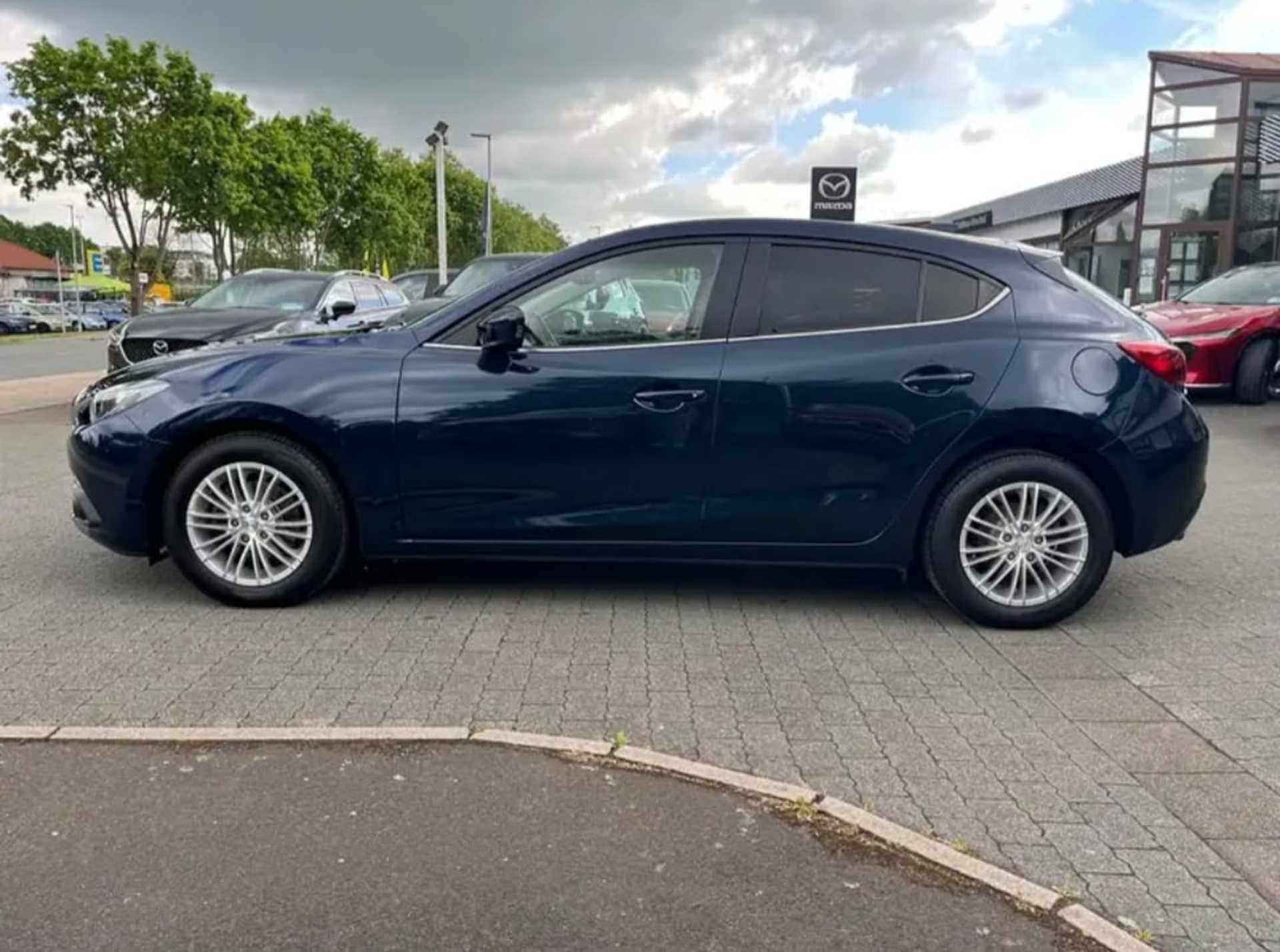 Mazda Mazda3 - 8