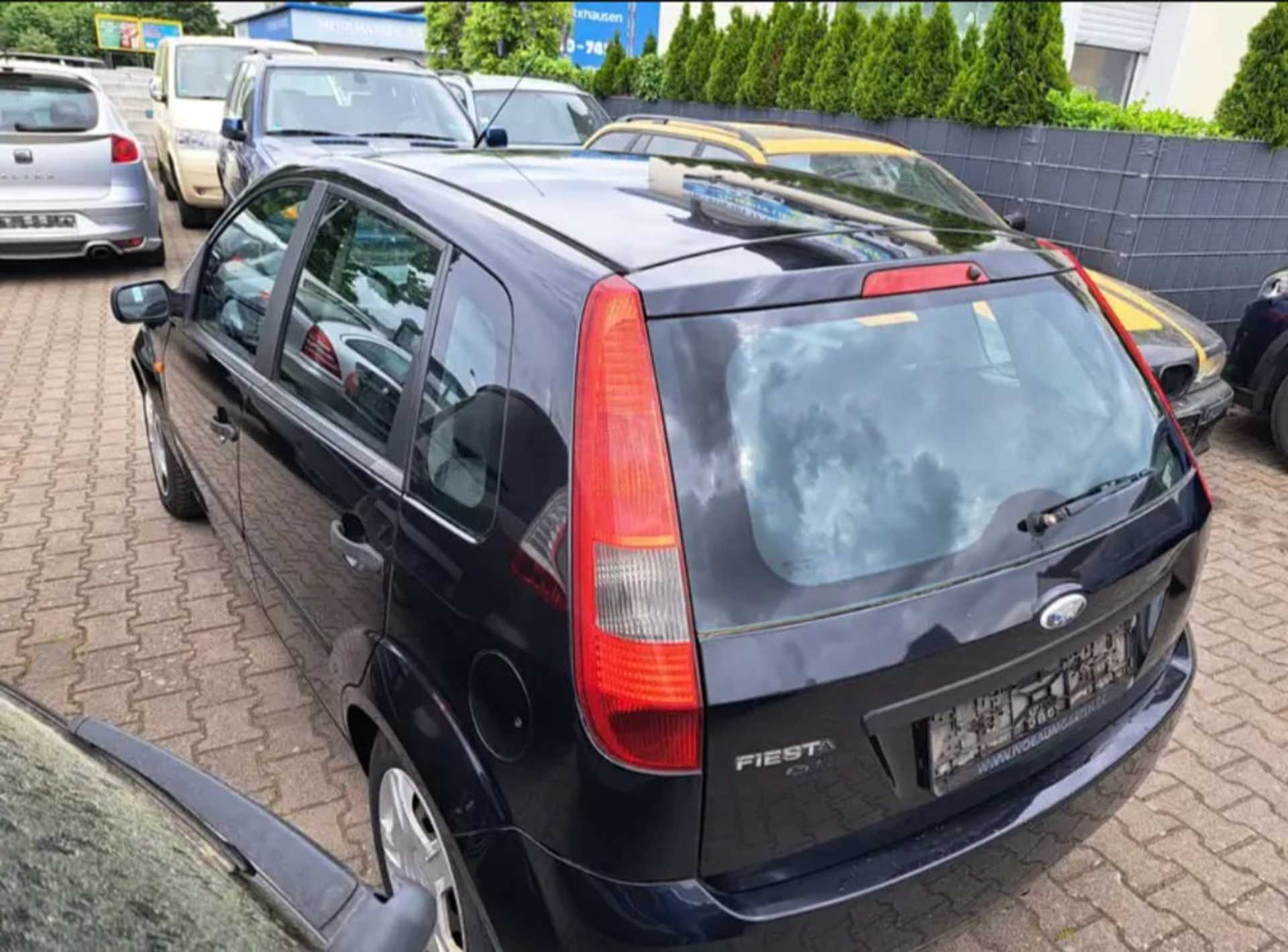 Ford Fiesta - 7